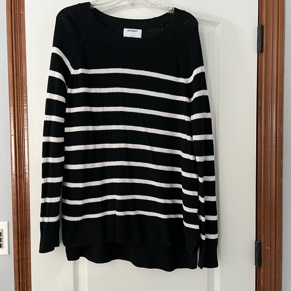 Old Navy Sweater